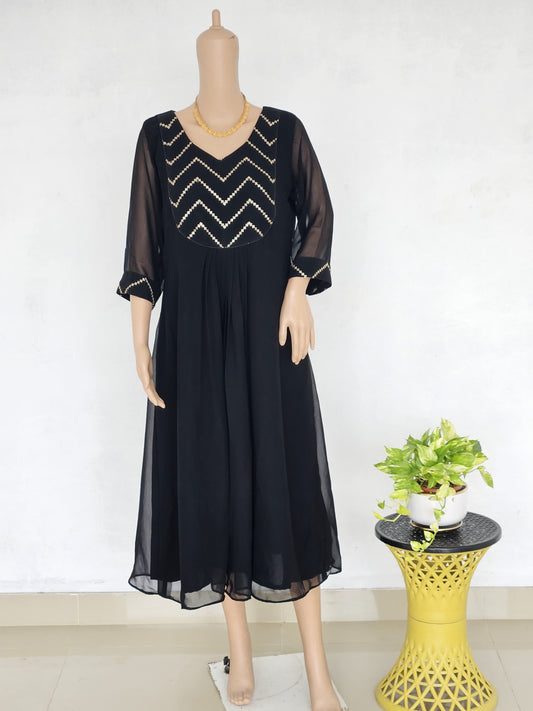 Hand worked designer Kurtis W1