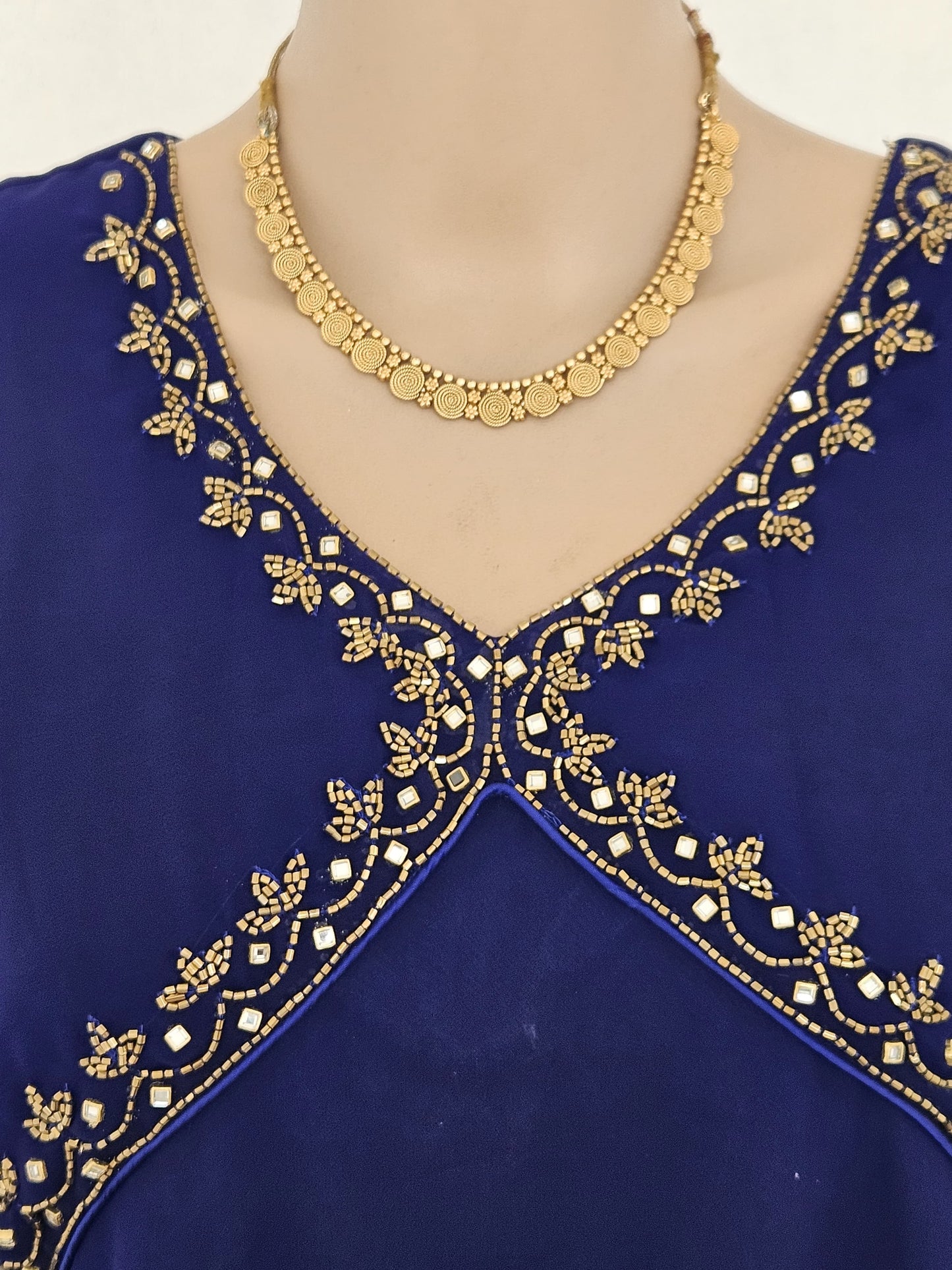 Hand worked designer Kurtis W5