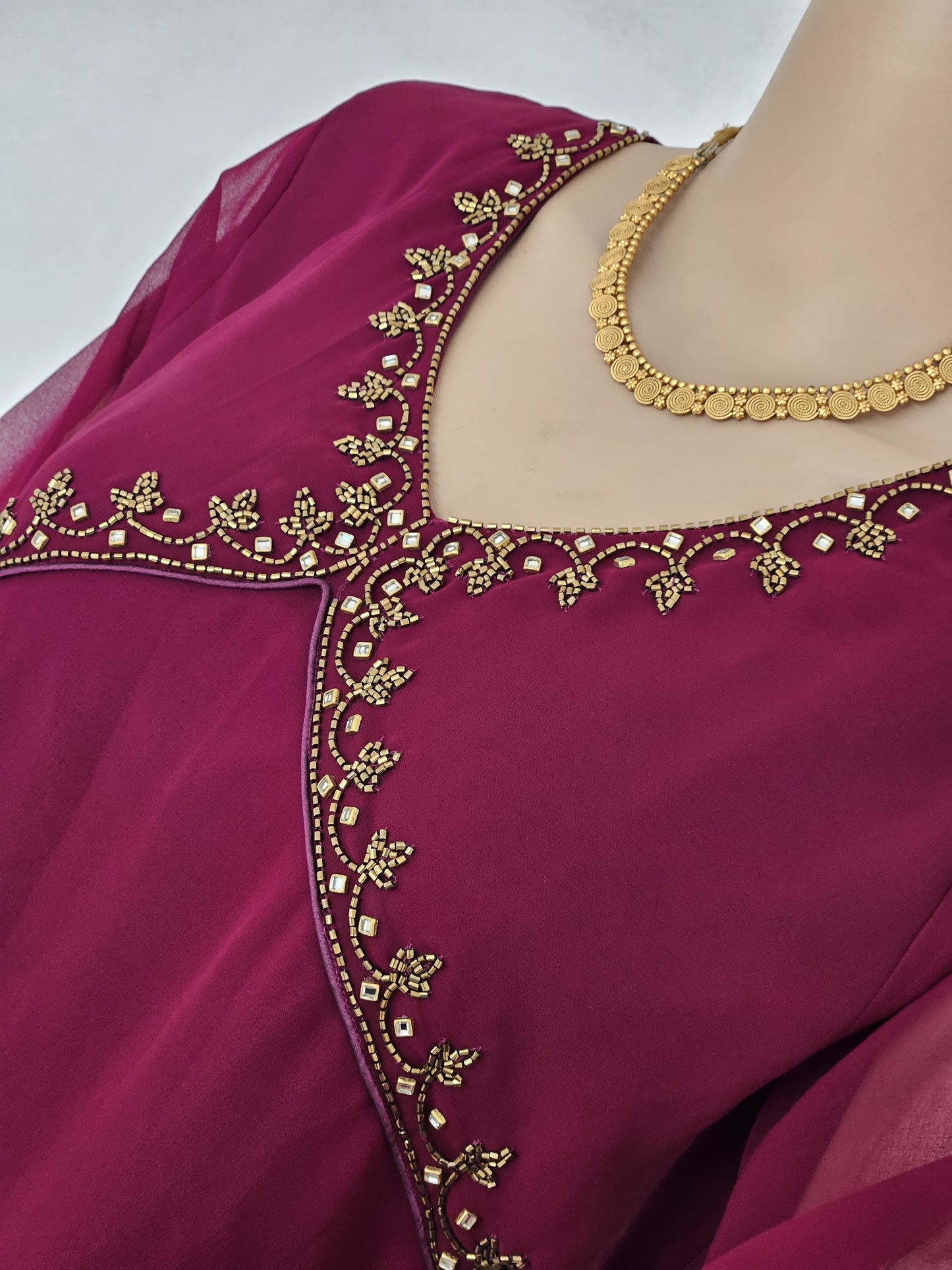 Hand worked designer Kurtis W6