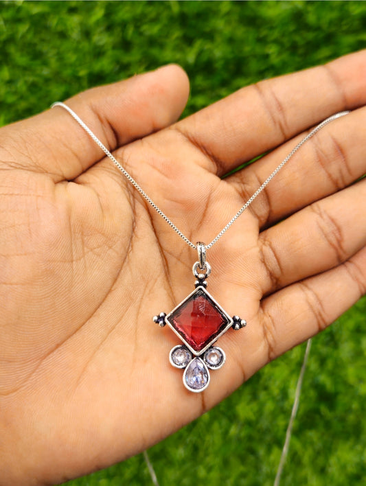 Lahariya Pendant P10