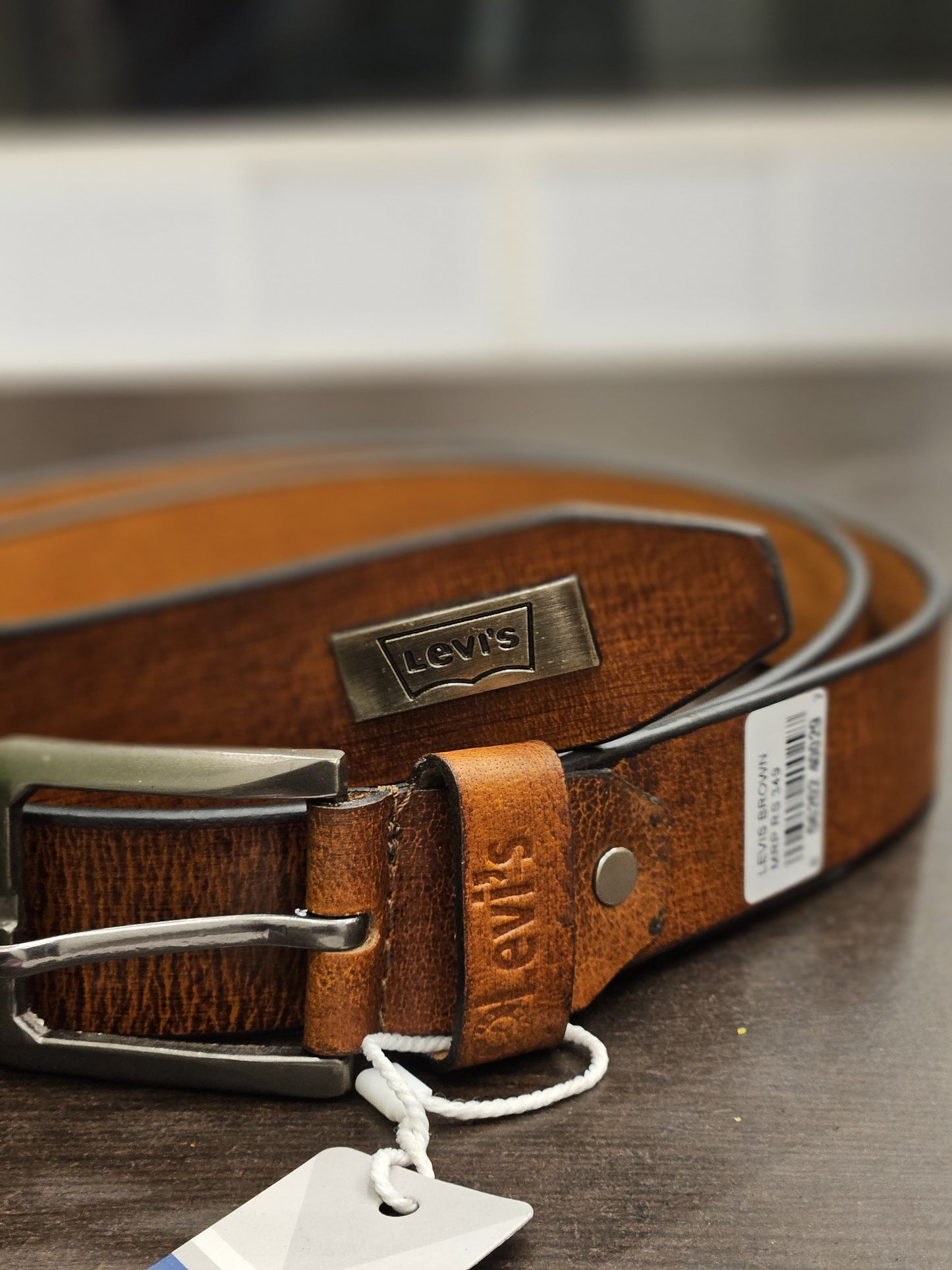 ലെവിയുടെ ബ്രൗൺ ബെൽറ്റ്